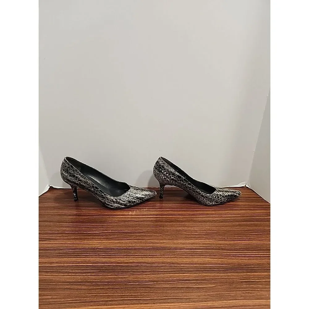 Stuart Weitzman elevate your